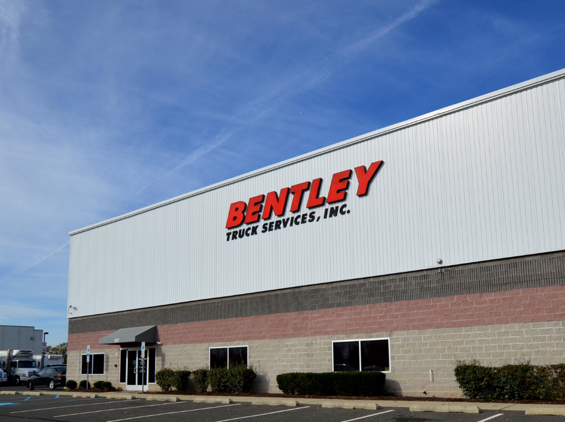 Bentley Truck Services Building Banner